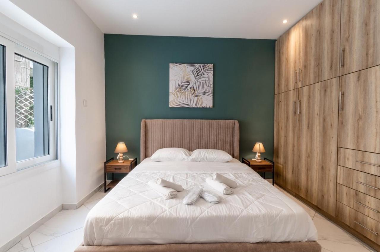 Aiolos Luxury Suite 3 Agios Dimitrios Near Metro アテネ エクステリア 写真