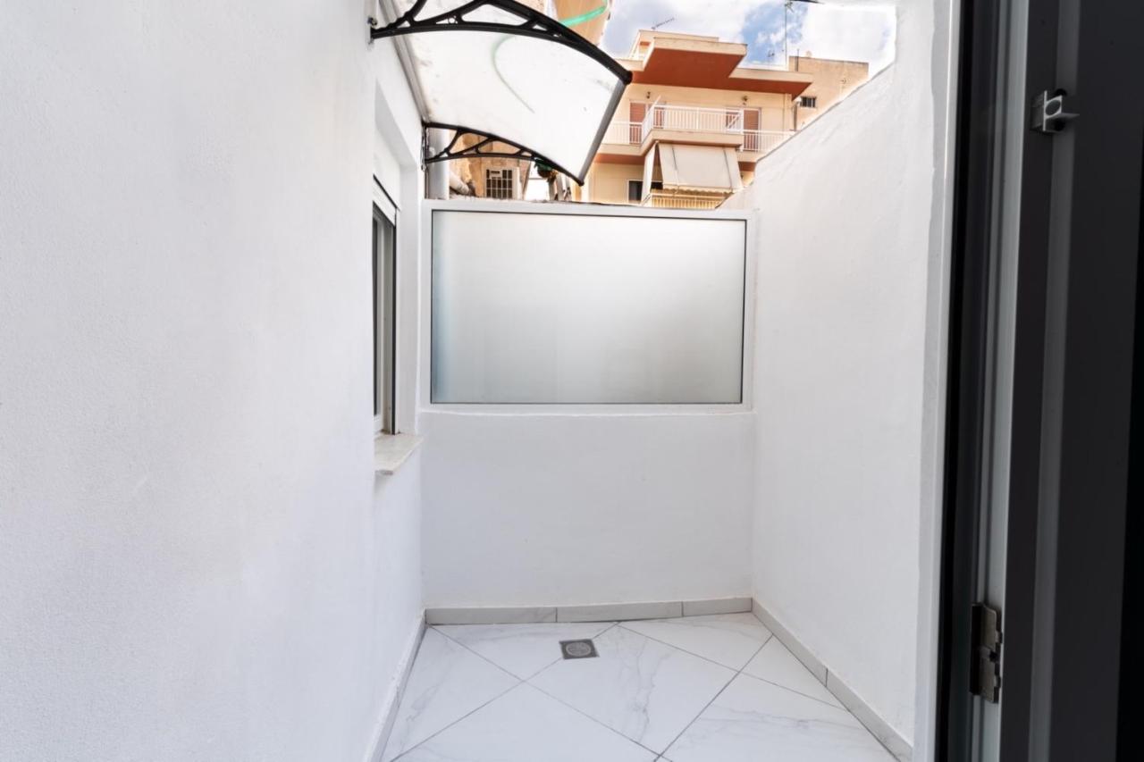 Aiolos Luxury Suite 3 Agios Dimitrios Near Metro アテネ エクステリア 写真